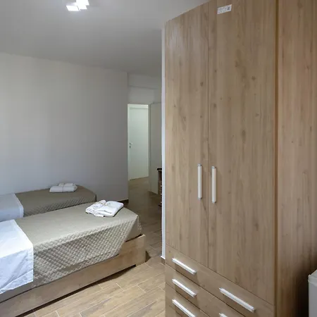 Elysium Gæstehus 3*